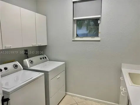 2525 Bay Pointe Court Weston FL 33327