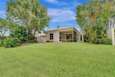 2525 Bay Pointe Court Weston FL 33327