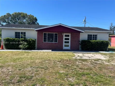 2860 NW 207th Street Miami Gardens FL 33056