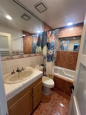 2860 NW 207th Street Miami Gardens FL 33056