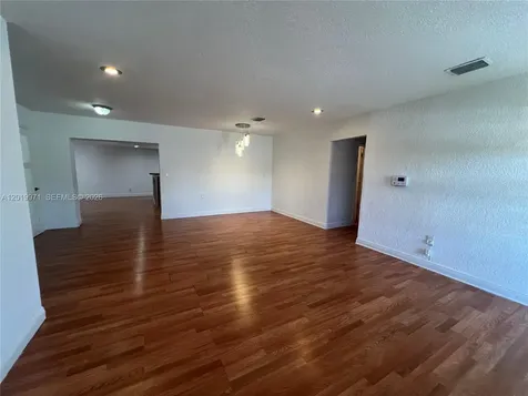 2860 NW 207th Street Miami Gardens FL 33056