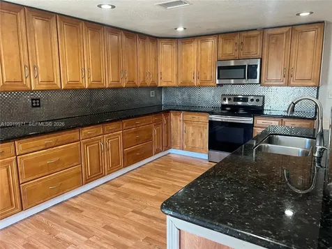 2860 NW 207th Street Miami Gardens FL 33056