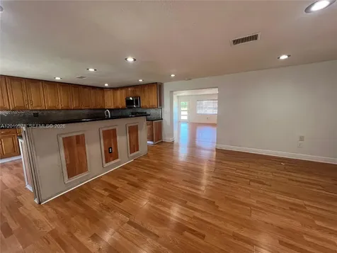 2860 NW 207th Street Miami Gardens FL 33056