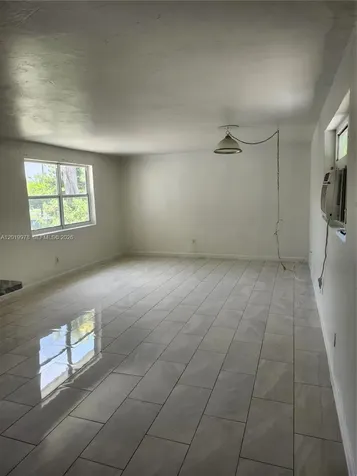 551 NE 139th Street North Miami FL 33161