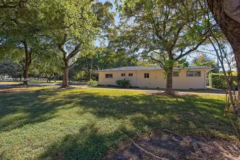 5400 Orduna Drive Coral Gables FL 33146