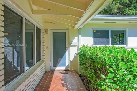 5400 Orduna Drive Coral Gables FL 33146