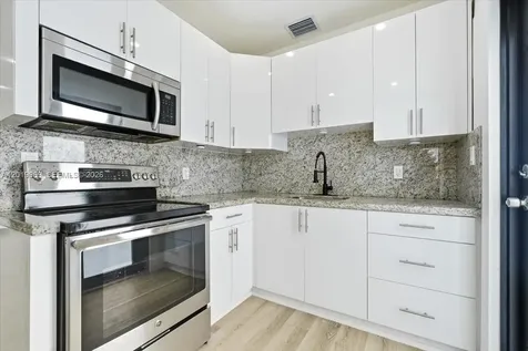 3297 SW 26th Street Miami FL 33133