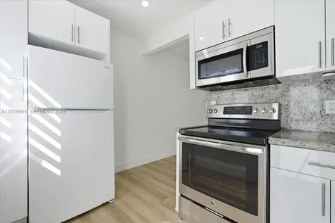 3297 SW 26th Street Miami FL 33133