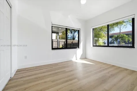 3297 SW 26th Street Miami FL 33133