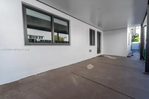 3297 SW 26th Street Miami FL 33133