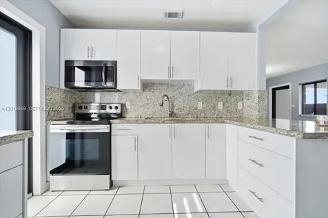 3297 SW 26th Street Miami FL 33133