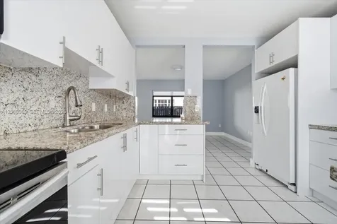 3297 SW 26th Street Miami FL 33133