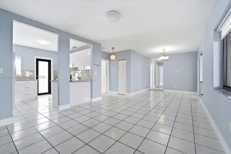 3297 SW 26th Street Miami FL 33133