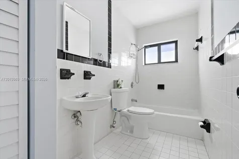 3297 SW 26th Street Miami FL 33133