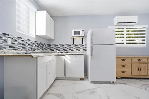 3297 SW 26th Street Miami FL 33133