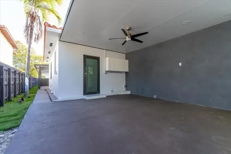 3297 SW 26th Street Miami FL 33133