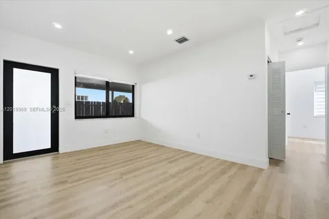 3297 SW 26th Street Miami FL 33133
