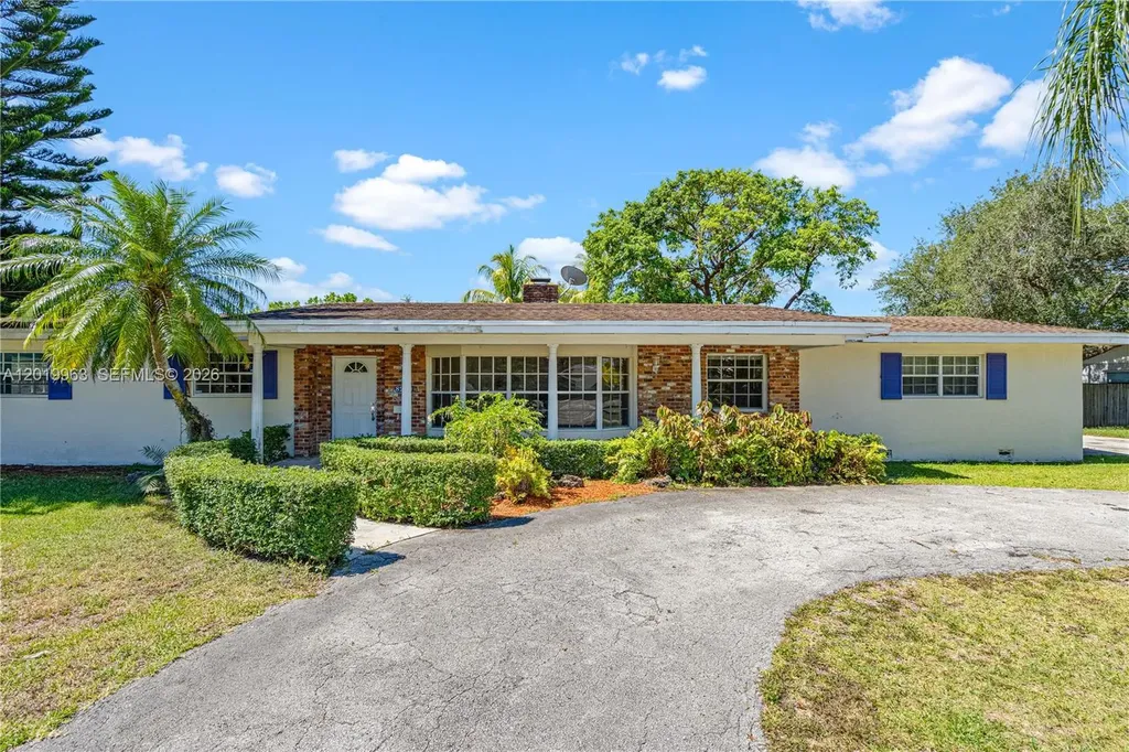 8200 SW 164th Street Palmetto Bay FL 33157