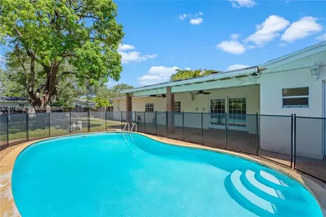 8200 SW 164th Street Palmetto Bay FL 33157