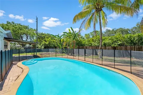 8200 SW 164th Street Palmetto Bay FL 33157