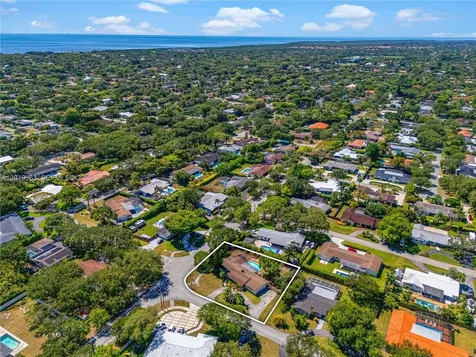 8200 SW 164th Street Palmetto Bay FL 33157