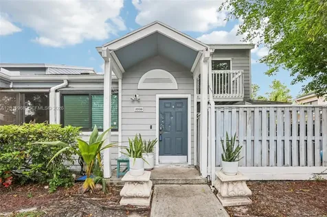 2039 Winners Circle North Lauderdale FL 33068