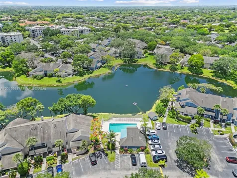 2039 Winners Circle North Lauderdale FL 33068