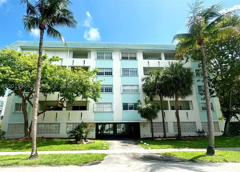 300 Galen Drive Key Biscayne FL 33149