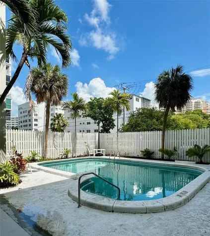300 Galen Drive Key Biscayne FL 33149