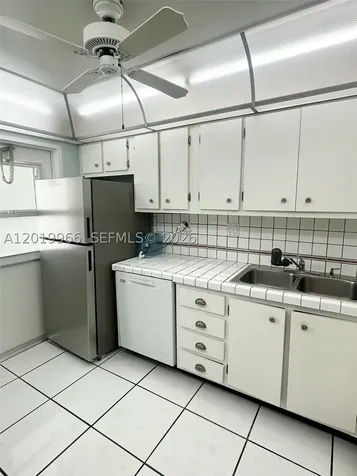 300 Galen Drive Key Biscayne FL 33149