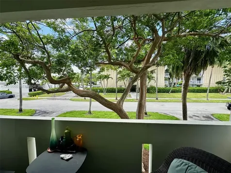 300 Galen Drive Key Biscayne FL 33149