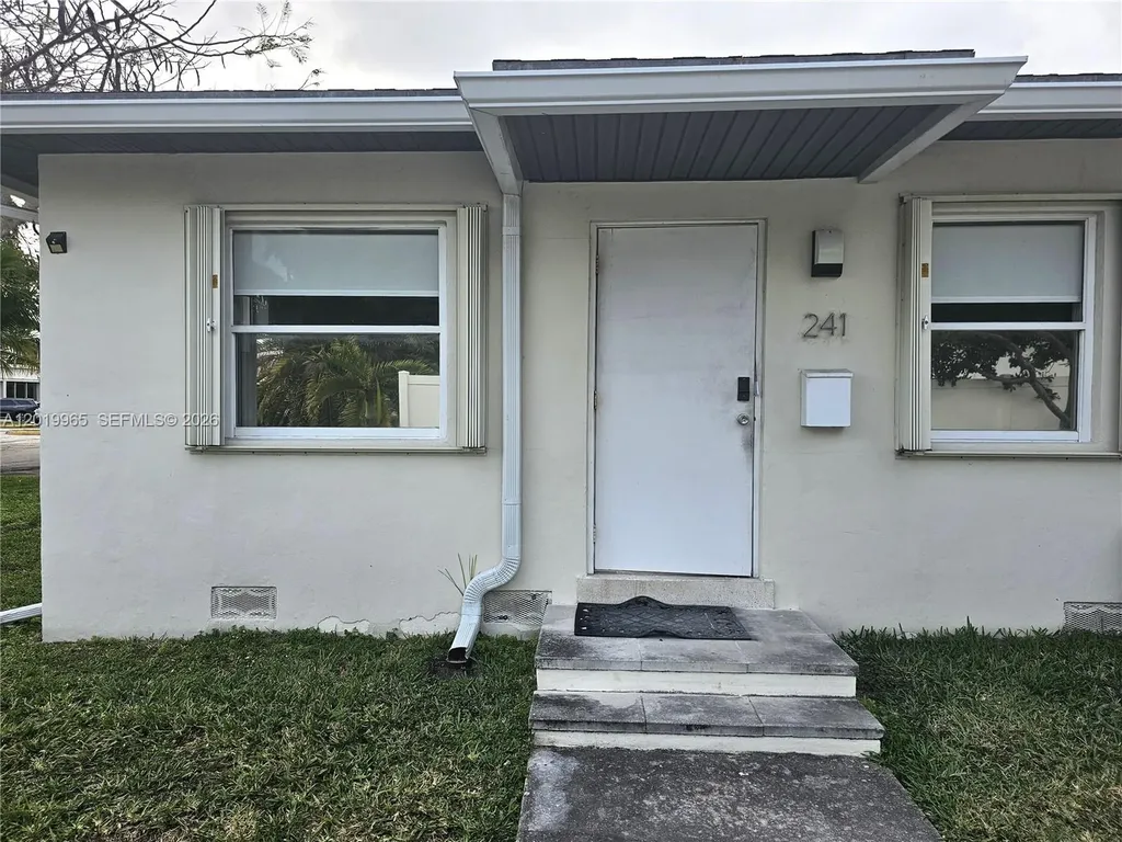 241 NE 1st Terrace Dania Beach FL 33004