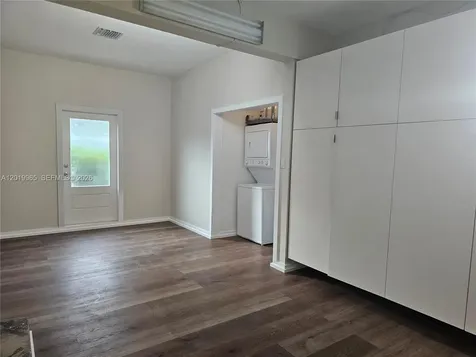 241 NE 1st Terrace Dania Beach FL 33004