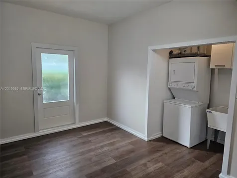241 NE 1st Terrace Dania Beach FL 33004