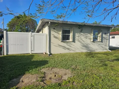 241 NE 1st Terrace Dania Beach FL 33004