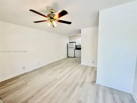 4801 SW 18th Street West Park FL 33023