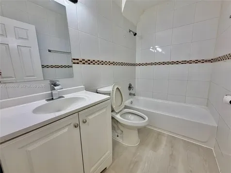 4801 SW 18th Street West Park FL 33023