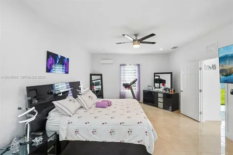 910 Richmond Avenue N Lehigh Acres FL 33972