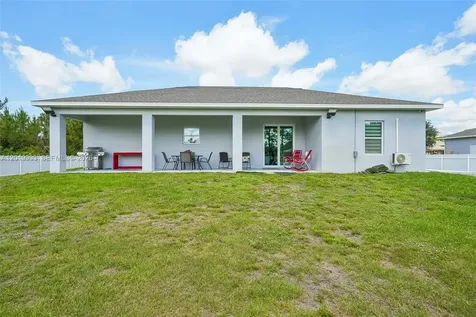 910 Richmond Avenue N Lehigh Acres FL 33972