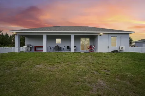 910 Richmond Avenue N Lehigh Acres FL 33972