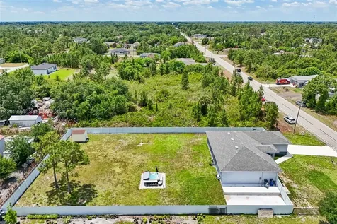 910 Richmond Avenue N Lehigh Acres FL 33972
