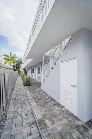 7911 Abbott Avenue Miami Beach FL 33141