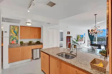 10275 Collins Avenue Bal Harbour FL 33154