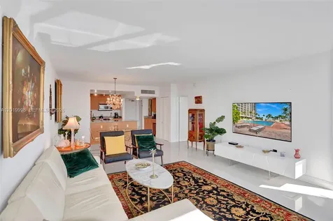 10275 Collins Avenue Bal Harbour FL 33154