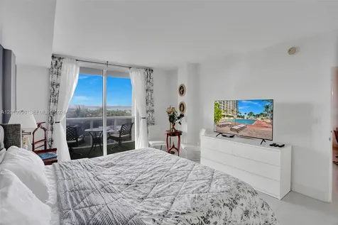 10275 Collins Avenue Bal Harbour FL 33154