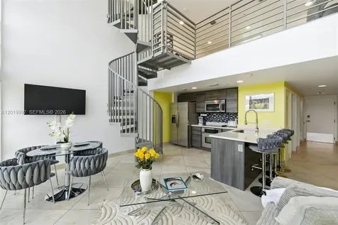 421 Meridian Avenue Miami Beach FL 33139