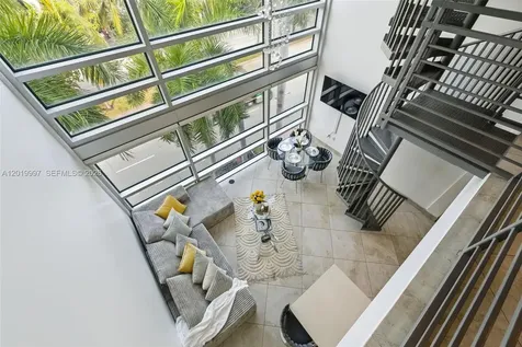 421 Meridian Avenue Miami Beach FL 33139