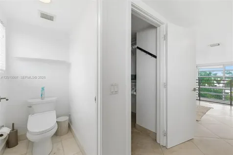 421 Meridian Avenue Miami Beach FL 33139