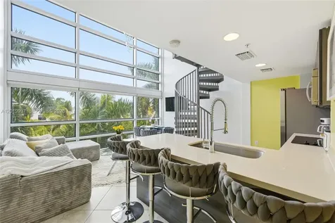 421 Meridian Avenue Miami Beach FL 33139