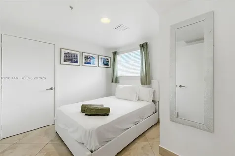 421 Meridian Avenue Miami Beach FL 33139